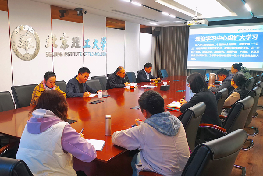 1762245725035027388.jpg 1-863.jpg